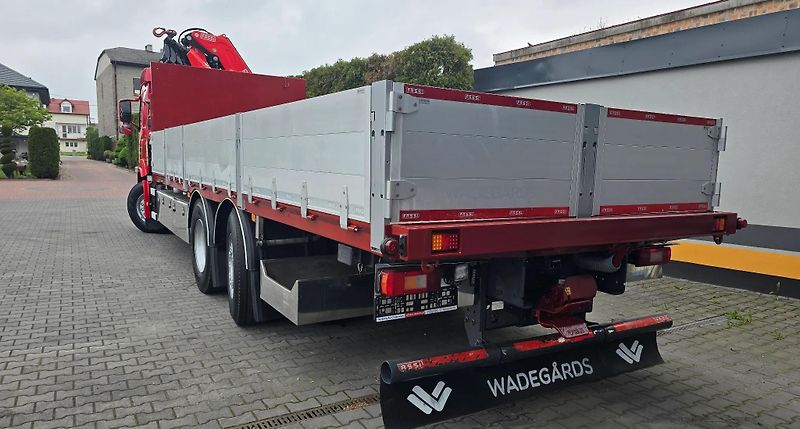 Volvo FM 380 6x2 HNJ Fassi F185 - fotka 10 z 18