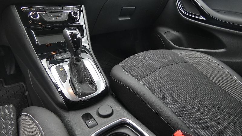 Opel Astra 1.5 CDTi 90kW Elegance ST S/S - fotka 6 z 22
