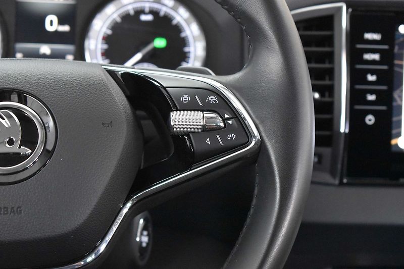 Škoda Karoq 1.5TSI DSG*STYLE+*KAMERA*ČR 1M - fotka 20 z 40