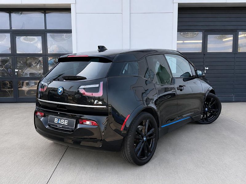 BMW i3 s 120Ah 135kw - fotka 4 z 24