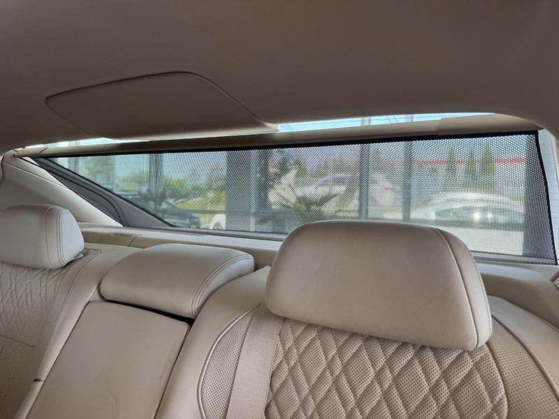 BMW Řada 7 750i xDrive*Laser*NočníVidění - fotka 38 z 47