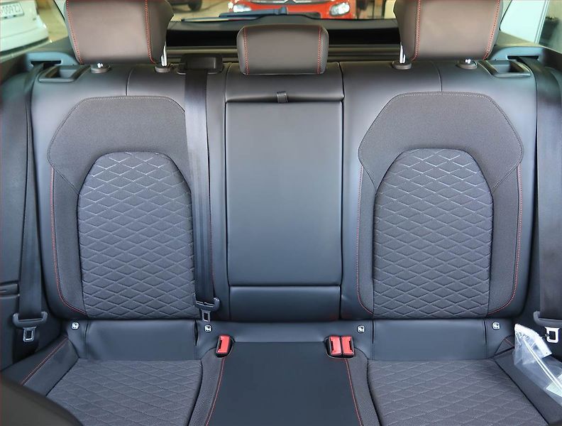 Seat Leon (2020) 1.5 TSI, Kůže, Navi, Tempomat - fotka 10 z 18