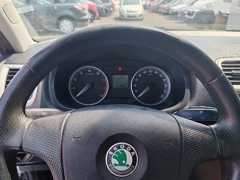 Škoda Fabia 1.2 LPG - fotka 10 z 22