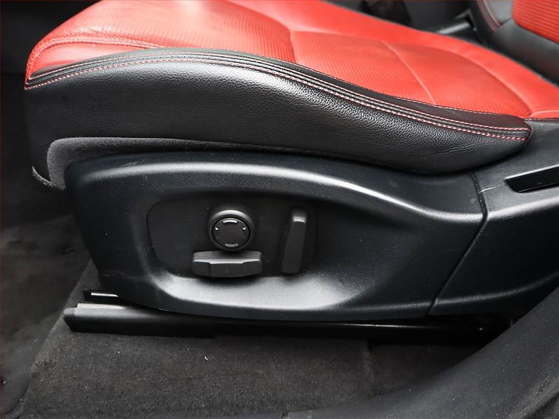 Jaguar F-Pace (2017) 20d AWD, 4X4, Automat - fotka 20 z 22