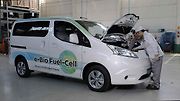 Nissan představil prototyp elektromobilu poháněného palivovým článkem na bioetanol.