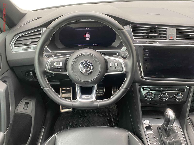 Volkswagen Tiguan (2017) 2.0TDI 4x4, 1.maj,ČR, R-Line - fotka 11 z 20