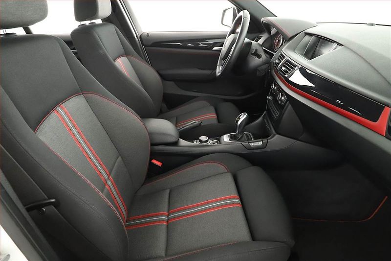 BMW X1 (2015) xDrive18d, 4X4, Automat - fotka 7 z 16