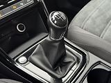 Volkswagen Touran (2017) 1.4TSi Highline 7míst RZV - náhled 37