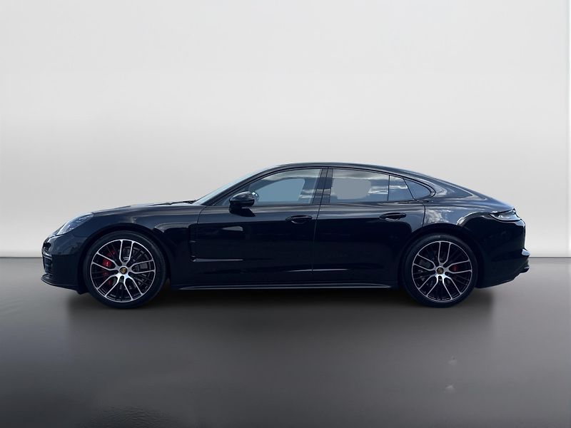 Porsche Panamera GTS - fotka 2 z 30