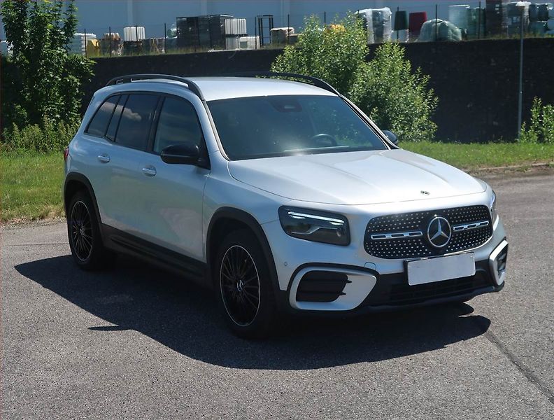 Mercedes-Benz GLB (2024) 200 d 4MATIC - fotografie inzerátu