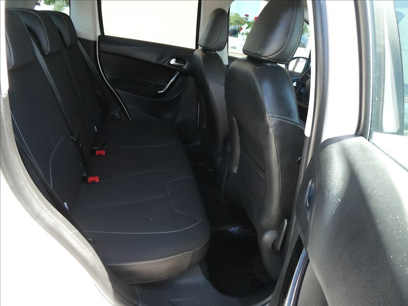 Citroën C3 1,2 i 60kW klima,závěs,2x kola - fotka 25 z 41