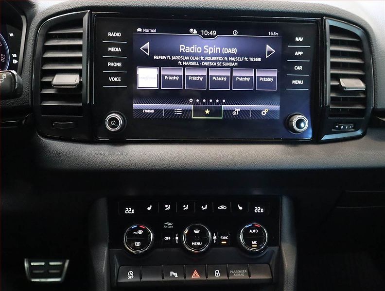 Škoda Karoq (2022) Sportline 2.0 TDI - fotka 12 z 21