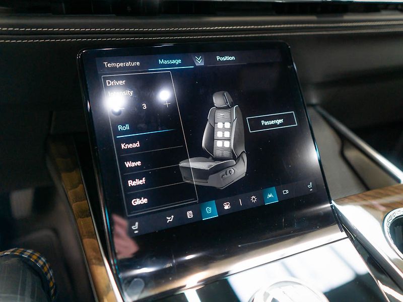 Cadillac Escalade (2026) 6.2 ESV Sport Platinum 2026 - fotka 31 z 46