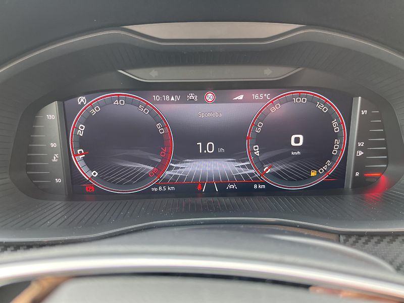 Škoda Scala MONTE CARLO 1.0TSI 85kW - fotka 13 z 24