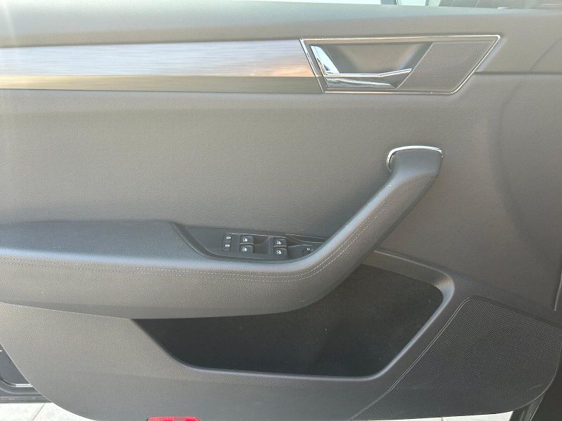 Škoda Superb (2023) COM GRT STY TD 110/2.0 6MP - fotka 25 z 30