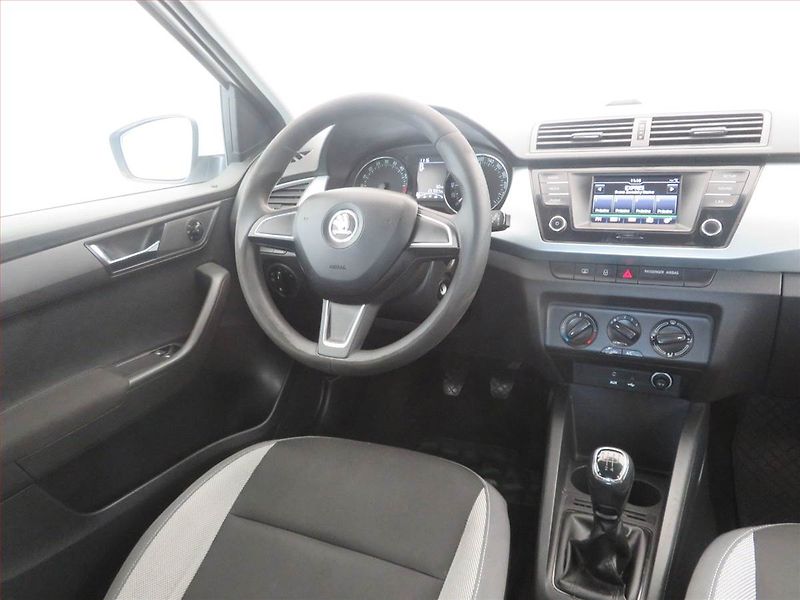 Škoda Fabia (2015) Ambition 1.4 TDI, Serv.kniha - fotka 7 z 14