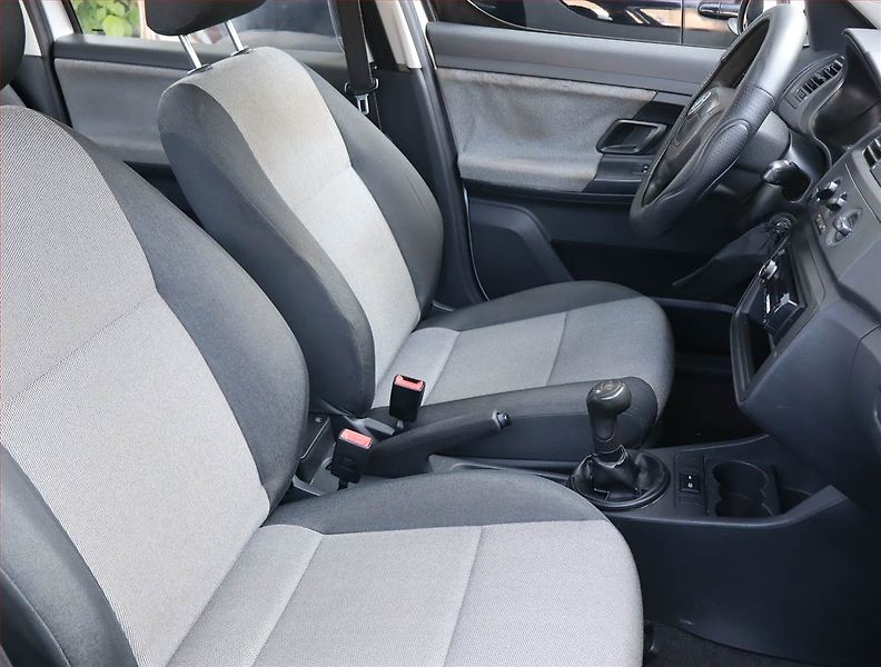 Škoda Roomster (2011) 1.4 16V, Serv.kniha - fotka 9 z 18