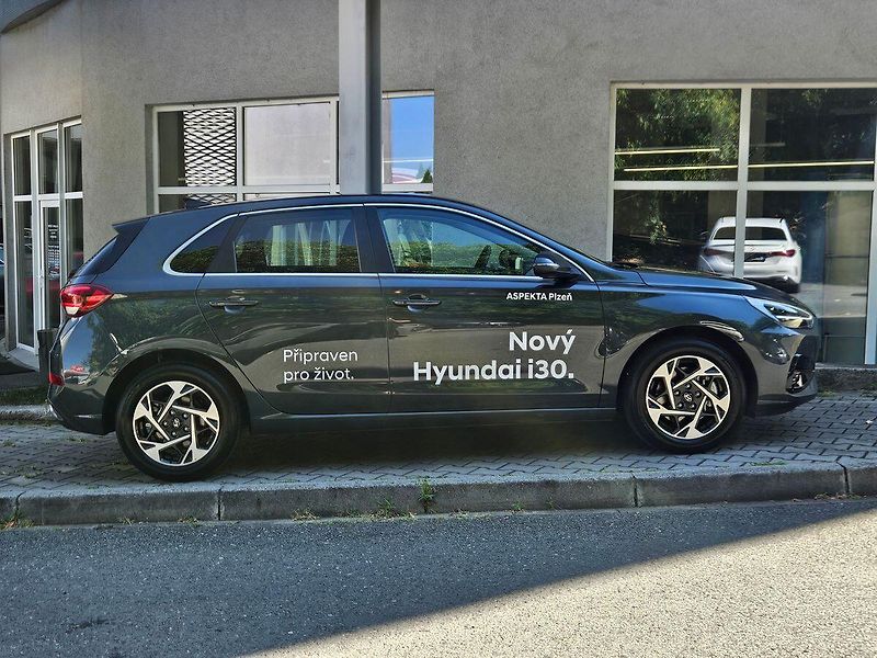 Hyundai i30 1,0 T-GDi 84kW, Style, 1.maj. - fotka 6 z 34