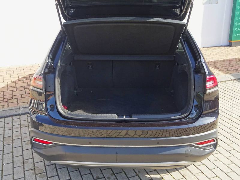 Volkswagen Taigo (2022) 1,0TSi /81Kw Style - fotka 10 z 27