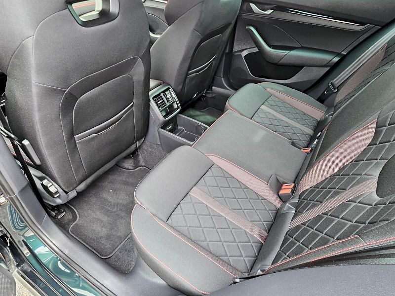 Škoda Octavia (2025) RS 2,0TSI A7F - fotka 16 z 29