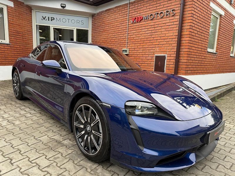 Porsche Taycan TURBO-BOSE- SERVIS - fotka 10 z 33