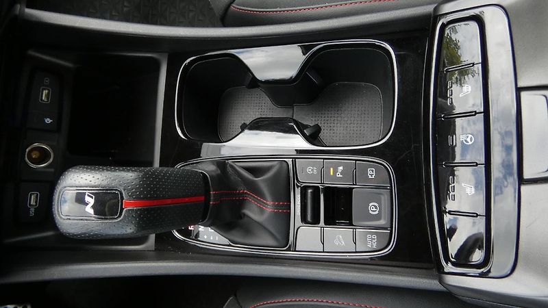 Hyundai Tucson 1.6 T-GDI MHEV 110kW Style 4x2 - fotka 18 z 23