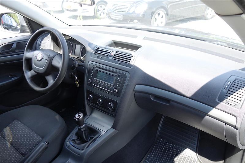 Škoda Octavia 1,2 TSi, ČR, KLIMA, PRIMA. - fotka 12 z 34