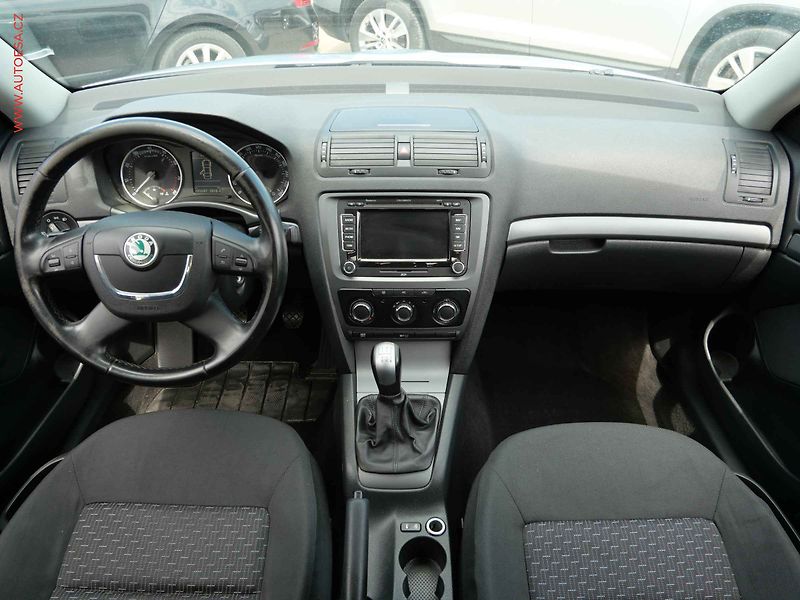 Škoda Octavia (2010) 1.2 TSi, servis.kniha - fotka 8 z 18