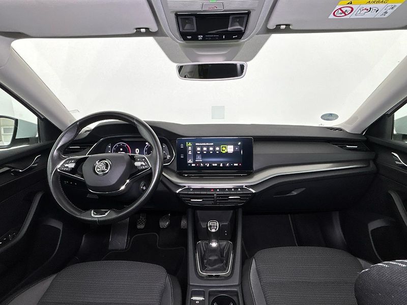 Škoda Octavia Ambition - fotka 5 z 27