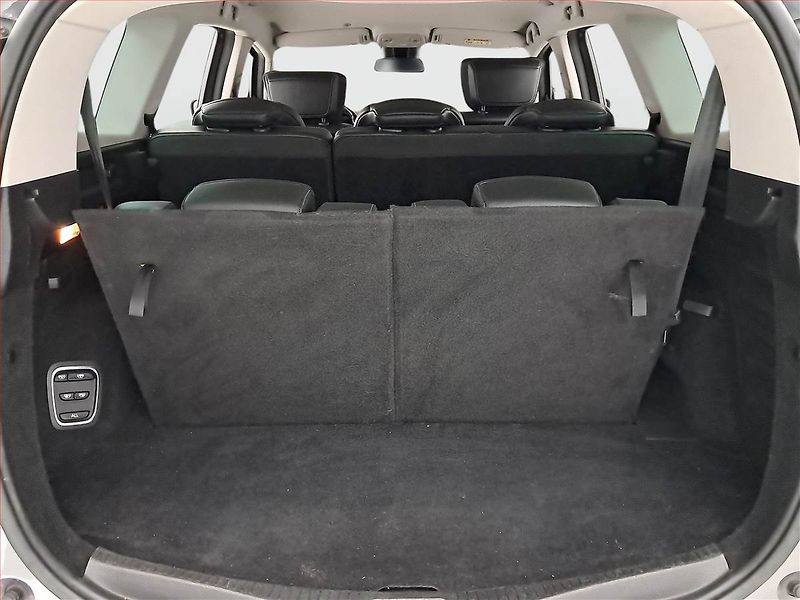 Renault Scénic (2018) 1.6 dCi, 7 míst, Serv.kniha - fotka 18 z 20