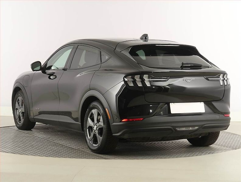 Ford Mustang Mach-E (2021) Standard Range RWD, SoH 94% - fotka 4 z 34