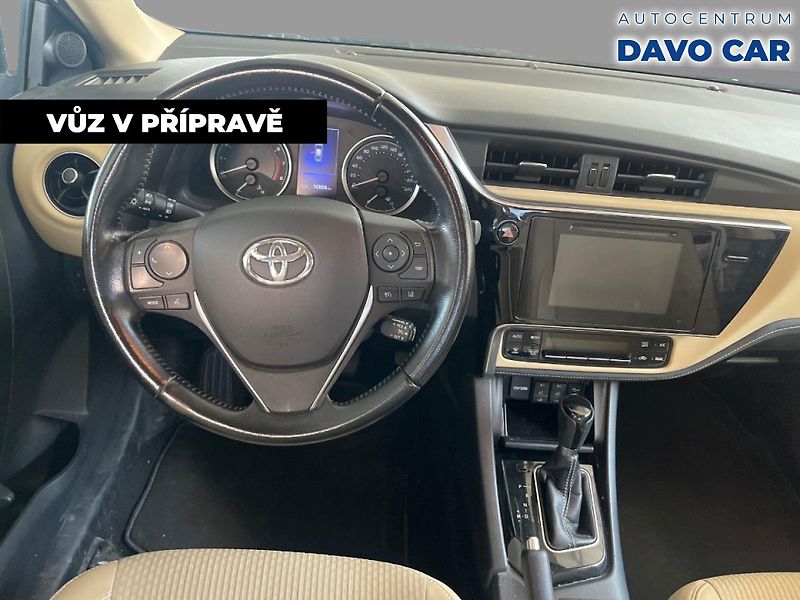 Toyota Corolla 1,6 VVT-i Aut. CZ Executive - fotka 3 z 12