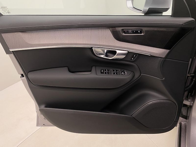 Volvo XC90 (2026) T8 AWD Plug-in BRIGHT PLUS 7m - fotka 7 z 73