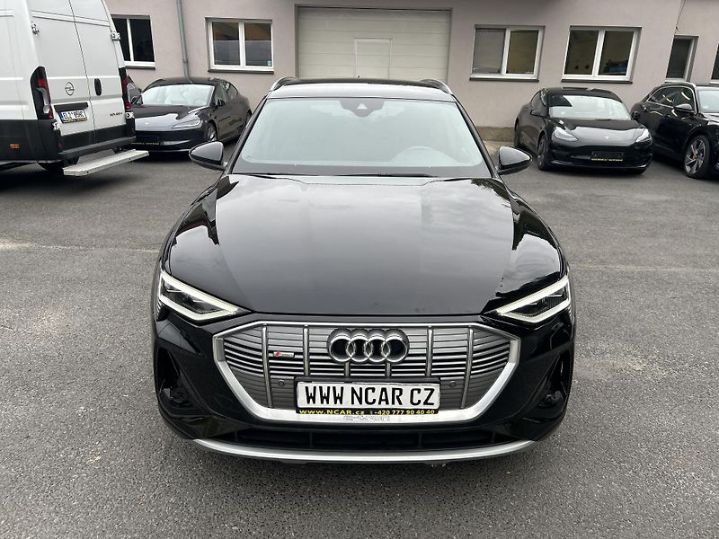Audi e-tron 55 QUATTRO 300kw S LINE SOH96% - fotka 9 z 47