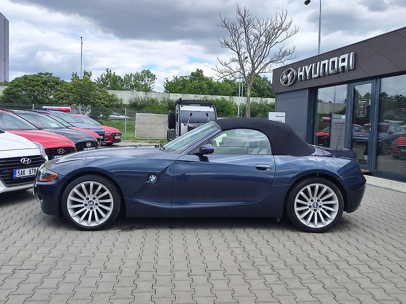 BMW Z4 2.2i/125kW Cabrio - fotka 14 z 32