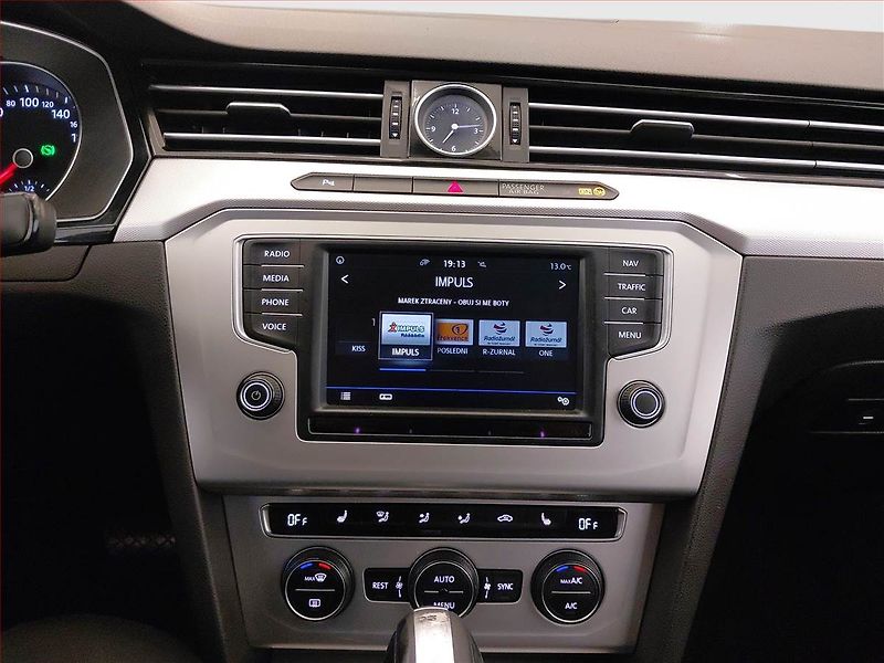 Volkswagen Passat (2017) 2.0 TDI, Automat, Tempomat - fotka 12 z 17