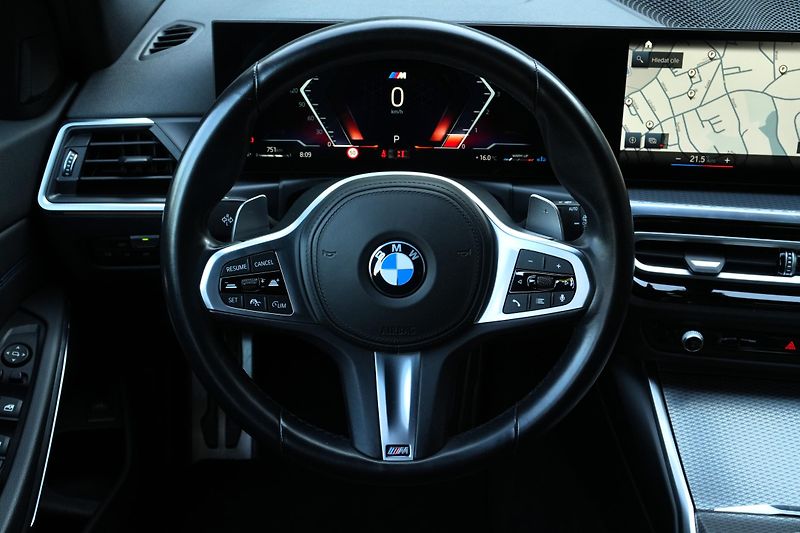 BMW Řada 3 330d xDrive, Tažné, Kamera - fotka 12 z 33
