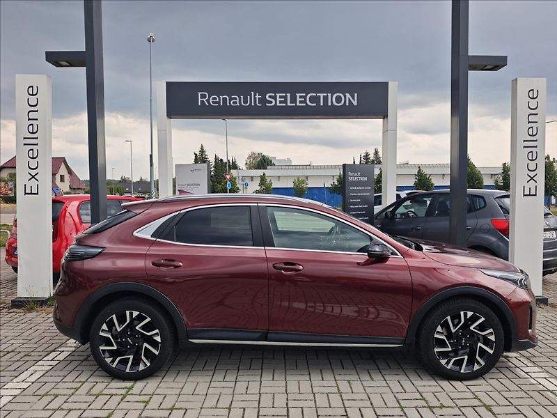 Kia XCeed 1,6 T-GDI 132kW 7DCT automat - fotka 7 z 21