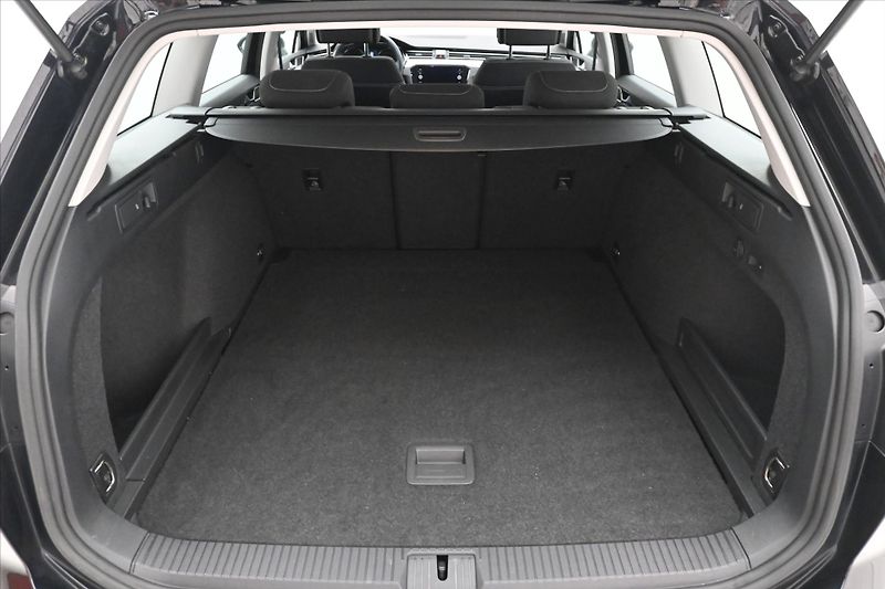 Volkswagen Passat 2,0 TDI 110 kW DSG Business Zá - fotka 10 z 32