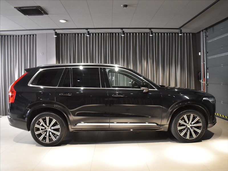 Volvo XC90 2,0 B5 AWD PLUS - fotka 3 z 26