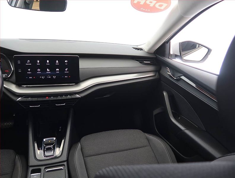 Škoda Octavia (2021) 2.0 TDI, Automat, Navi - fotka 8 z 26