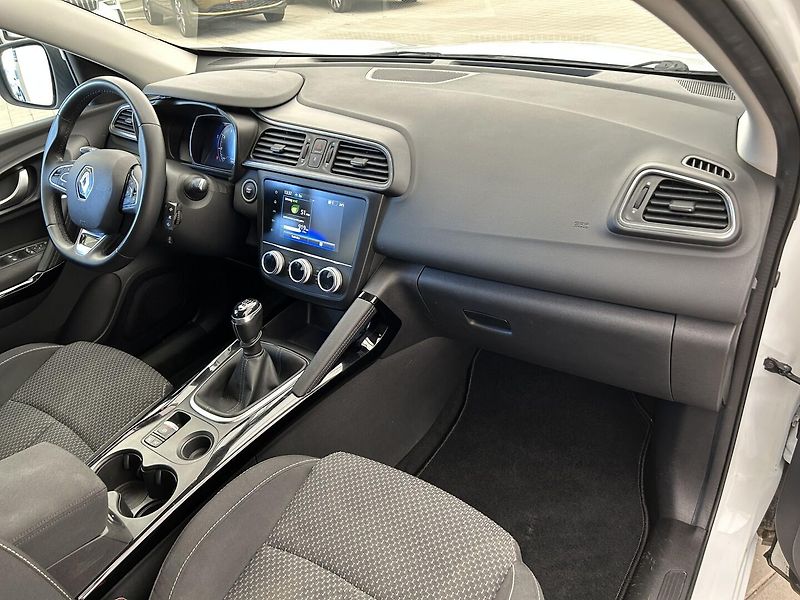 Renault Kadjar 1.3 TCe Zen - fotka 25 z 27
