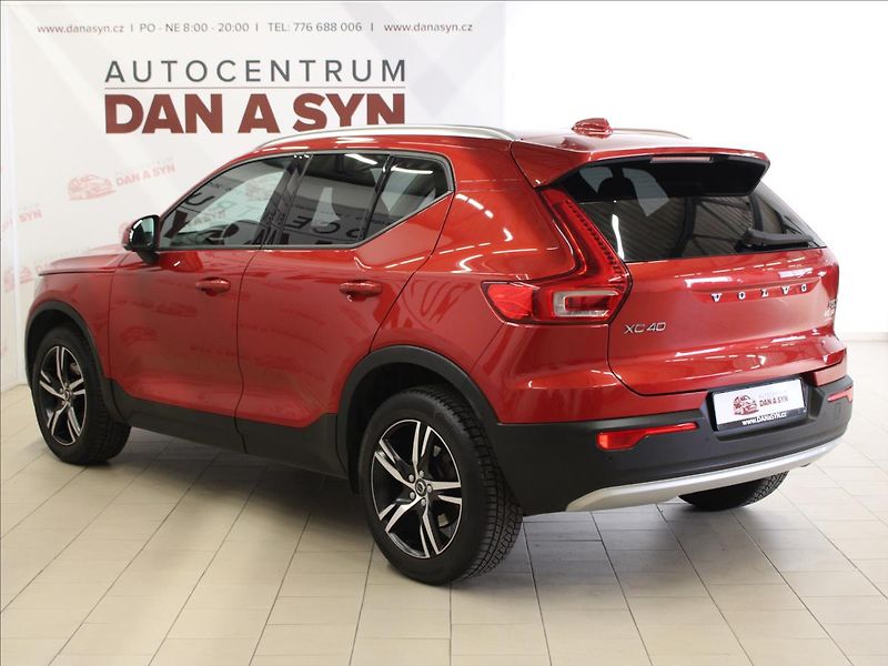 Volvo XC40 2,0 T5 182KW AWD zánovní - fotka 6 z 34