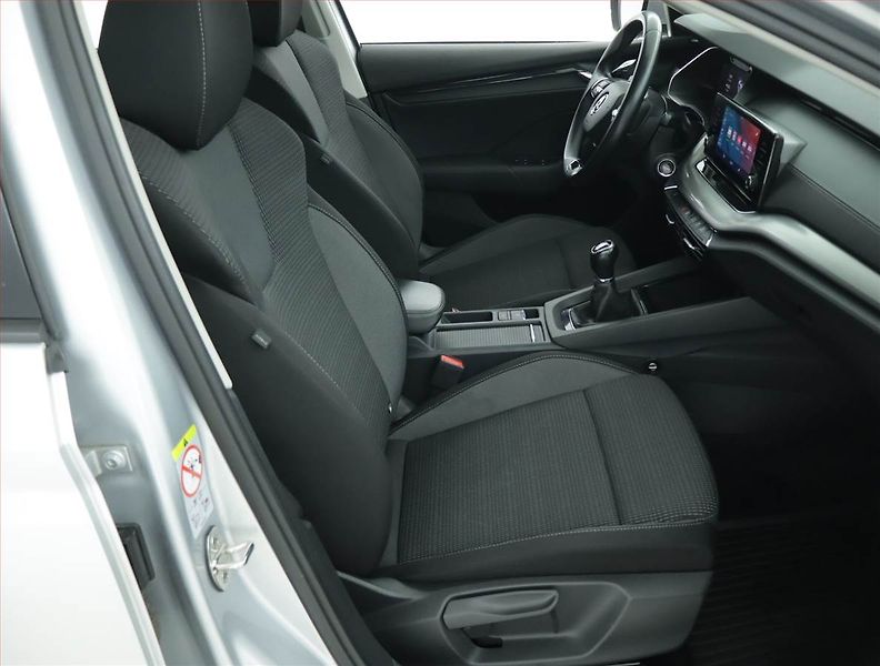 Škoda Octavia (2022) Ambition 2.0 TDI, ČR,1.maj - fotka 9 z 15