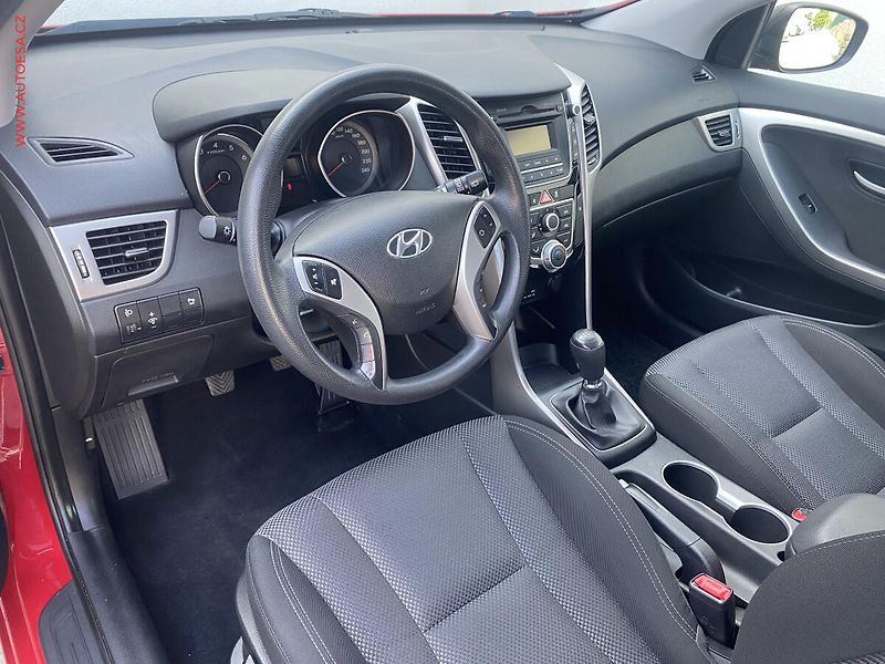 Hyundai i30 (2014) 1.4CVVT, Classic, +kola - fotka 8 z 16