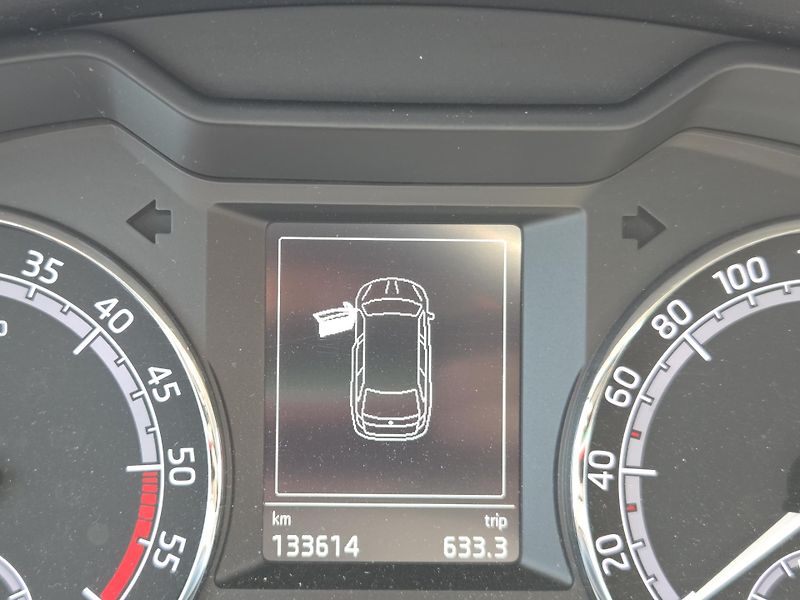 Škoda Octavia 1,6TDi kombi! na splátky VŠEM! - fotka 12 z 12