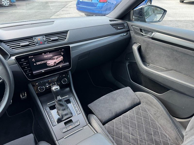 Škoda Superb (2021) Sportline 2.0 TSI DSG 4x4 - fotka 16 z 40