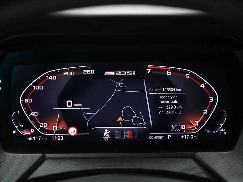 BMW Řada 2 2,0 M235i 225kW CZ xDrive - fotka 20 z 40