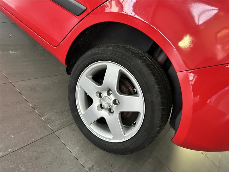 Škoda Fabia 1,2   HTP 44kW,KLIMA,ALU - fotka 14 z 14