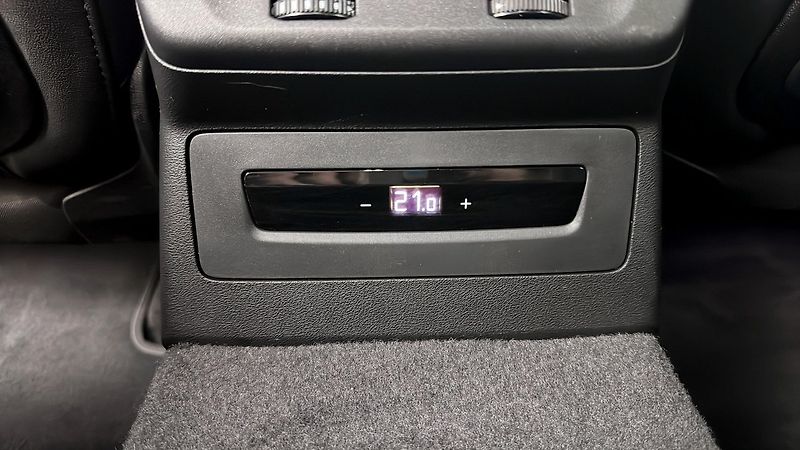 Audi A5 e-hybrid q S-Line Tech+ 360 Ta - fotka 20 z 22